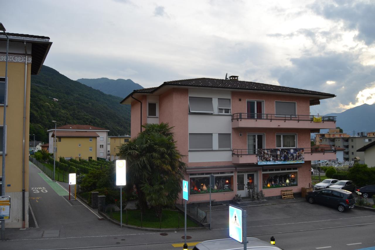 Osteria Centrale Cadenazzo المظهر الخارجي الصورة
